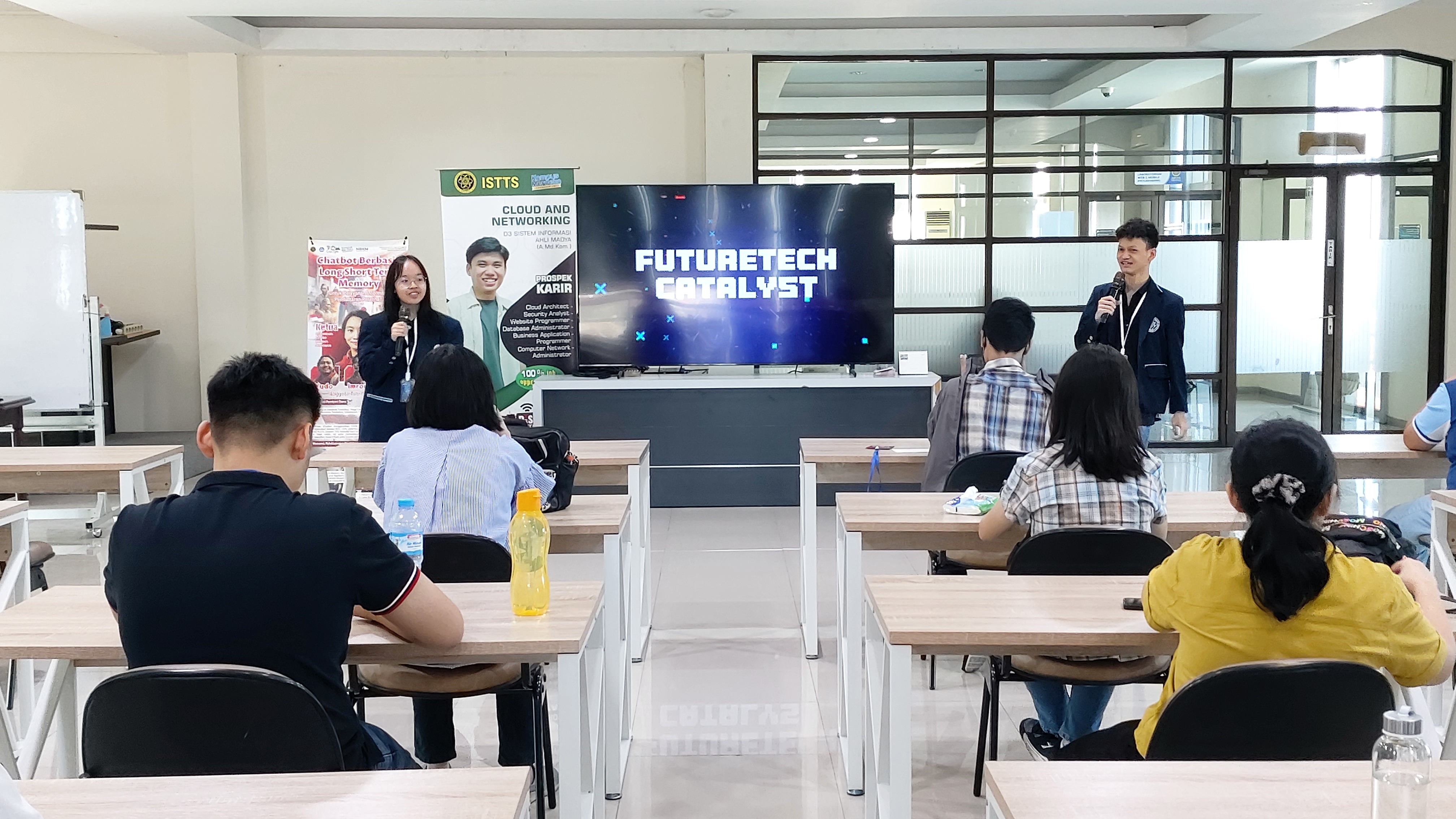 Workshop Teknologi FutureTech Catalyst: Belajar Internet of Things dan Introduction to Programming